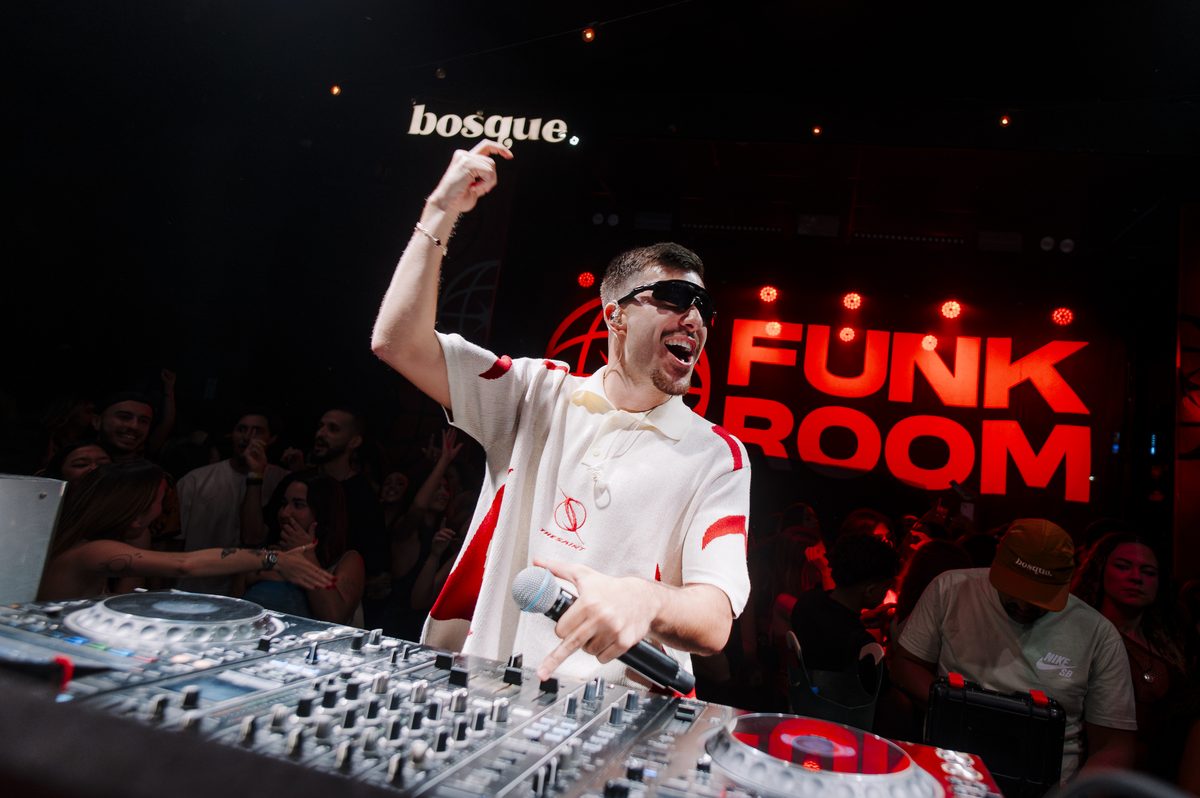 Funk Room — palco 360°